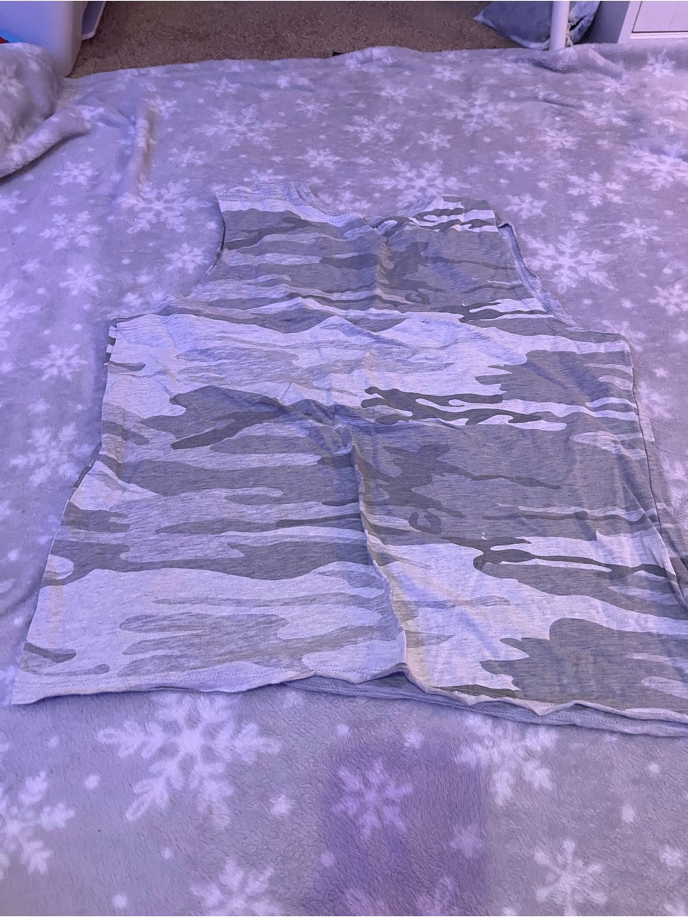 Zoe + Liv Gray and Light Gray Camo Tank Top